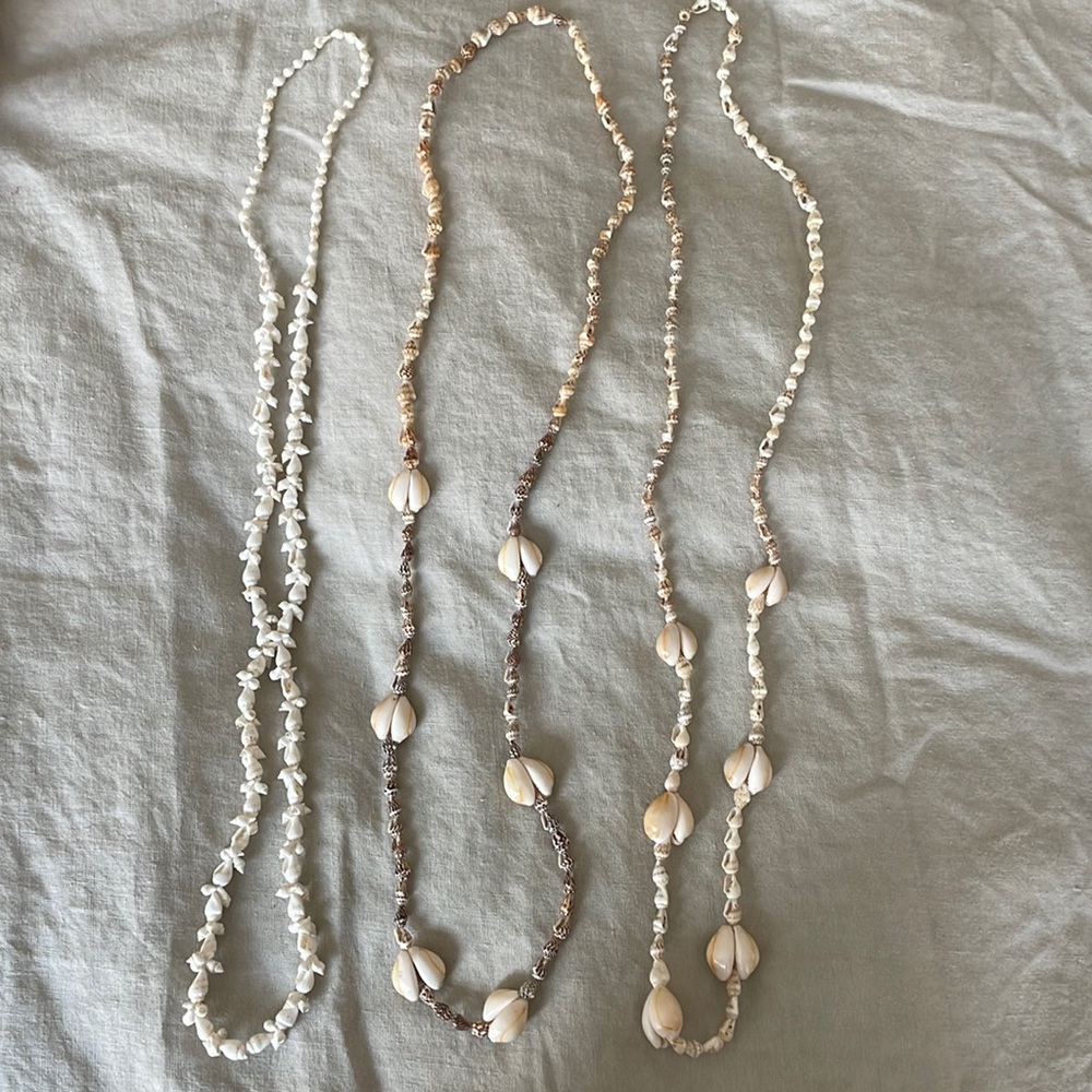 Set of three shell necklaces